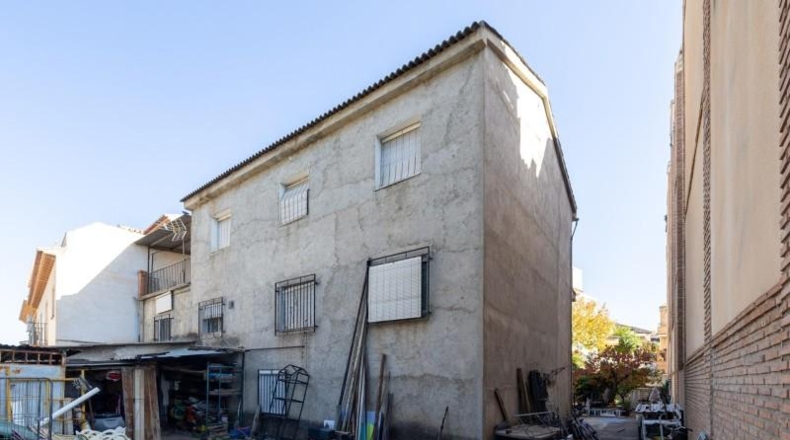 Granada - La Zubia - 657m2