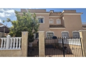 Chalet independiente con terreno en venta en la España, Orihuela, ref: TR407597 foto