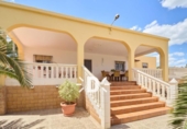 Chalet independiente con terreno en venta en la España, Turís, ref: TR407620 foto