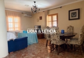 Дом с участком на продажу в городе Alcalá de Guadaíra Фото