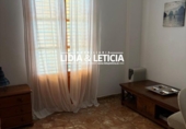 Дом с участком на продажу в городе Alcalá de Guadaíra Фото