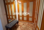 Дом с участком на продажу в городе Alcalá de Guadaíra Фото