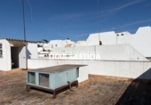 Дом с участком на продажу в городе Alcalá de Guadaíra Фото