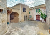 Casa de pueblo en venta en la España, Santa Eugènia, ref: TR407649 foto