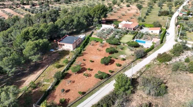 Valencia - Olocau - 3888m2