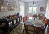 Отдельно стоящий дом с участком на продажу в городе Cambrils Фото