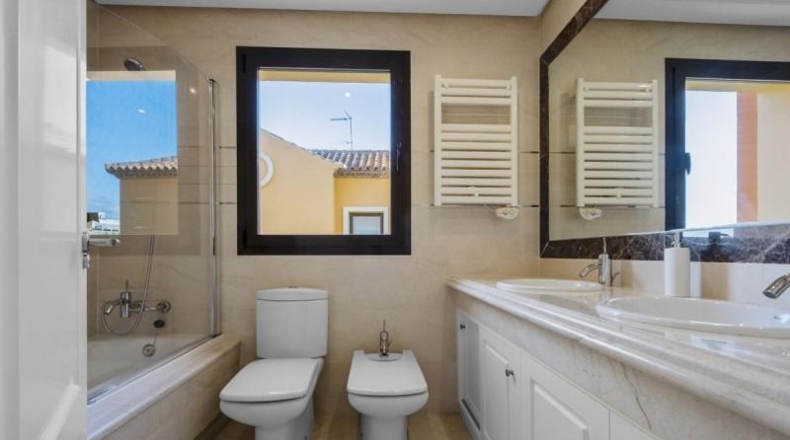 Málaga - Estepona - 400m2