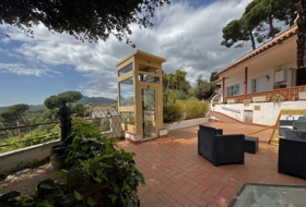 Arenys de Munt 1085&nbsp;м²