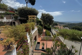 Arenys de Munt 1085&nbsp;м²