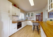 Chalet independiente con terreno en venta en la Carrer del Xaloc, Arenys de Munt, ref: TR407733 foto