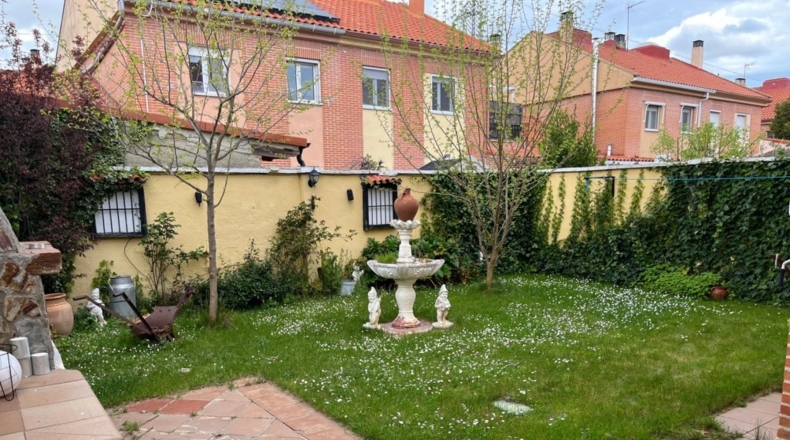 Valladolid - Cabezón de Pisuerga - 215m2