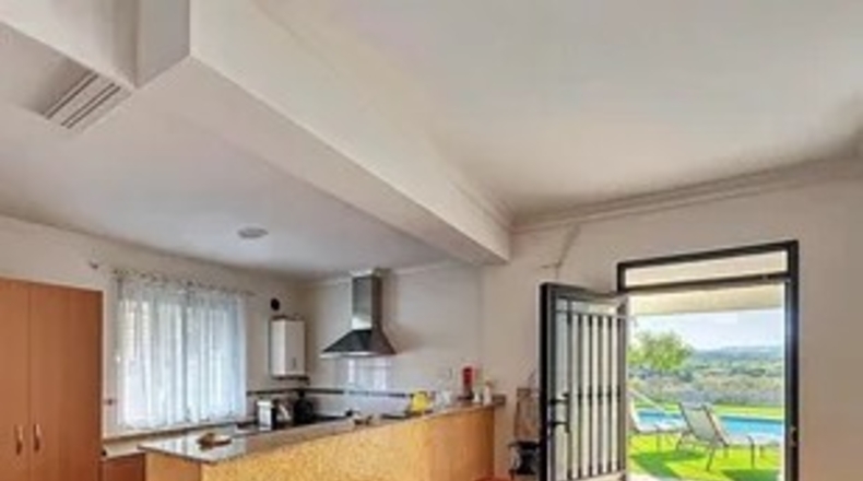 València - Montichelvo - 130000m2