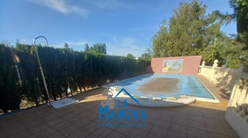 Albacete - Albacete - 1000m2