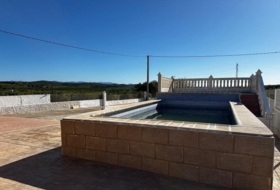 Villamarchante 1048&nbsp;м²