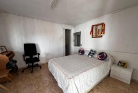 Villamarchante 1048&nbsp;м²