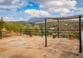 Chalet independiente con terreno en venta en la España, Antequera, ref: TR134371 foto