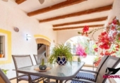 Chalet independiente con terreno en venta en la España, Valls, ref: TR160389 foto