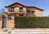 Xalet independent amb terreny en venda a la España, Villaquilambre, ref.: TR153234 foto