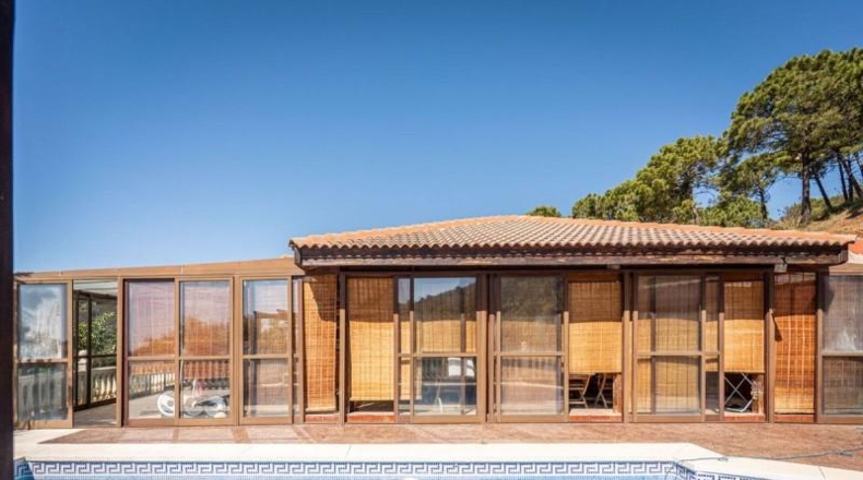Malaga - Estepona - 10000m2