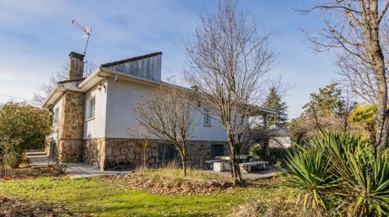 Comunidad de Madrid - Miraflores de la Sierra - 1080m2