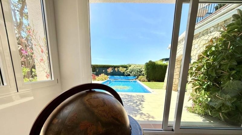 Gerona - Sant Feliu de Guíxols - 659m2