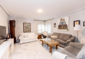 Chalet independiente con terreno en venta en la España, Torrelodones, ref: TR400909 foto