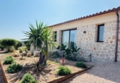 Chalet independiente con terreno en venta en la España, Petra, ref: TR387342 foto