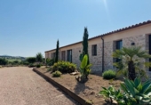 Chalet independiente con terreno en venta en la España, Petra, ref: TR387342 foto