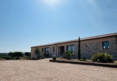 Chalet independiente con terreno en venta en la España, Petra, ref: TR387342 foto