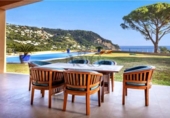 Chalet independiente con terreno en venta en la España, Begur, ref: TR240153 foto