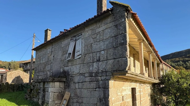 Pontevedra - A Laxe - 300m2