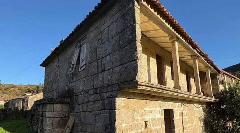 Pontevedra - A Laxe - 300m2