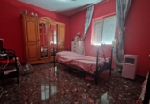 Дом с участком на продажу в городе Хаэн. Фото