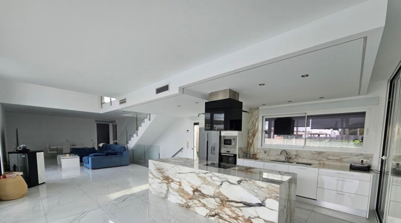 Murcia - Molina de Segura - 880m2