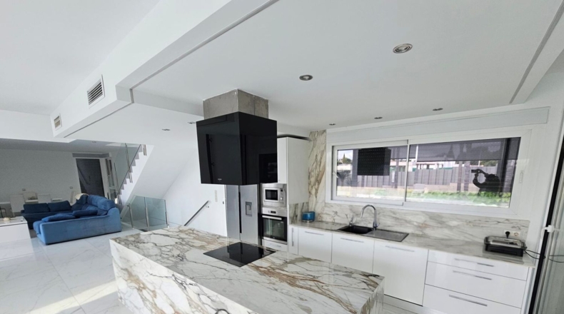 Murcia - Molina de Segura - 880m2