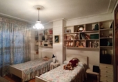 Дом с участком на продажу в городе Bedmar. Фото