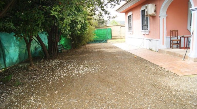 Córdoba - Alcolea - 2000m2