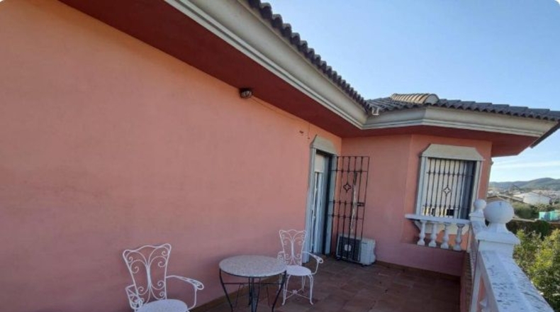 Córdoba - Alcolea - 2000m2
