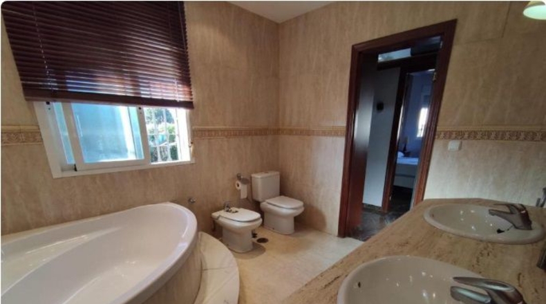 Córdoba - Alcolea - 2000m2