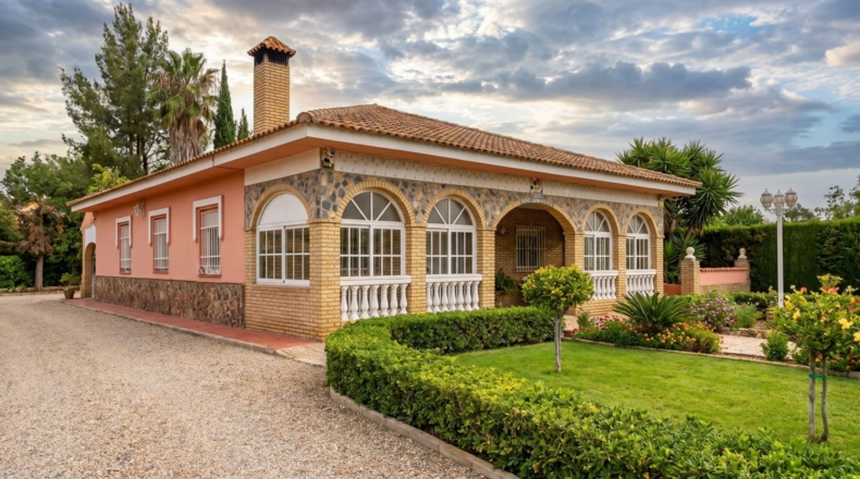 Seville - Alcalá de Guadaíra - 1149m2