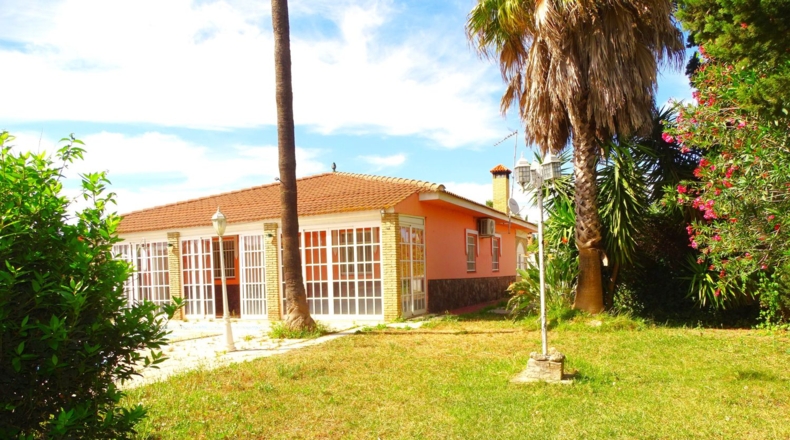 Seville - Alcalá de Guadaíra - 1149m2
