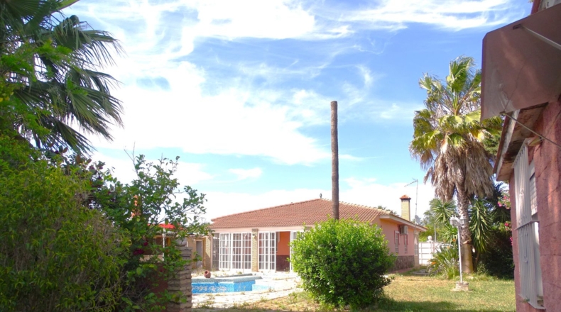 Seville - Alcalá de Guadaíra - 1149m2