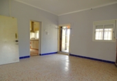 Chalet independiente con terreno en venta en Alcalá de Guadaíra ref: TR407940 foto