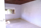 Chalet independiente con terreno en venta en Alcalá de Guadaíra ref: TR407940 foto