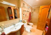 Chalet independiente con terreno en venta en Manises ref: TR407941 foto
