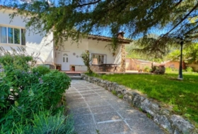 Barx 826&nbsp;m²