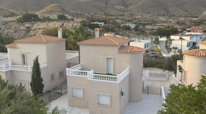 Alicante - El Campello - 504m2