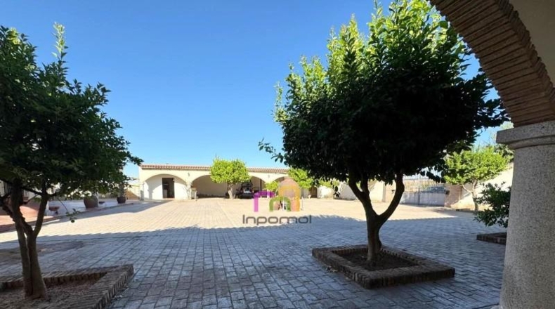 Бадахос - Badajoz - 4500m2
