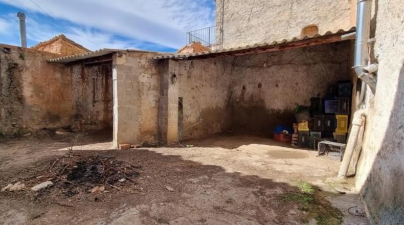 Zaragoza - Lucena de Jalón - 406m2