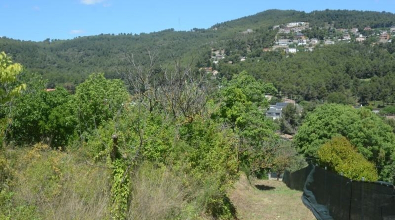Barcelona - Corbera de Llobregat - 2000m2